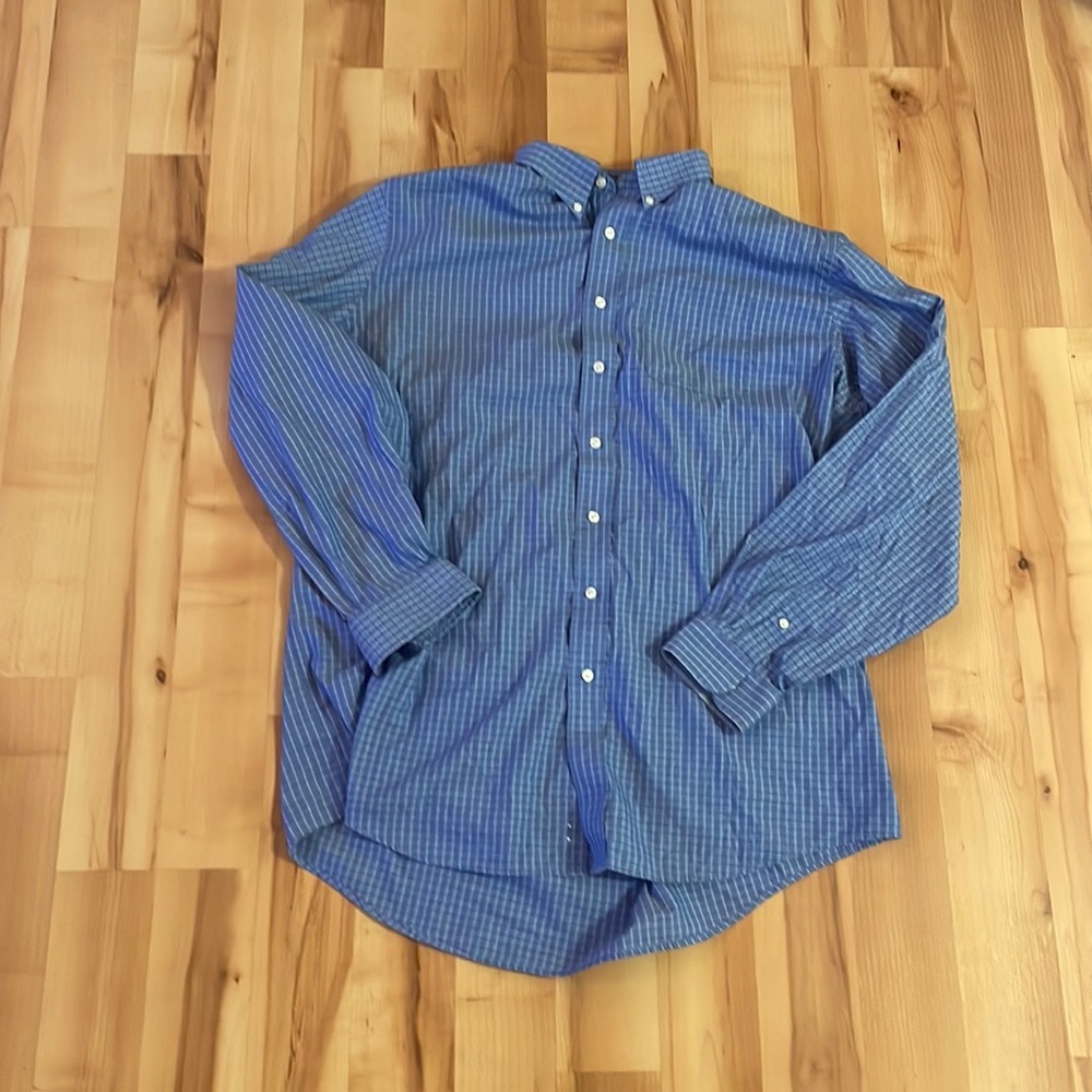18/37 men’s L.L.Bean shirt